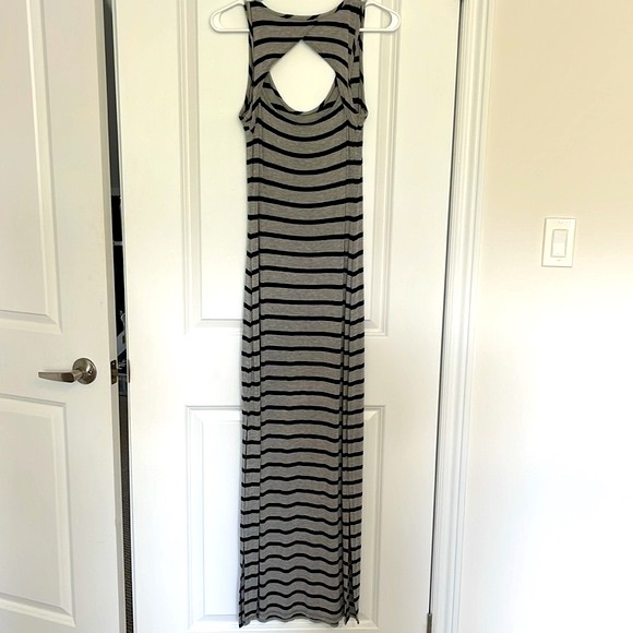 Black and Gray Maxi Dress - Picture 5 of 5